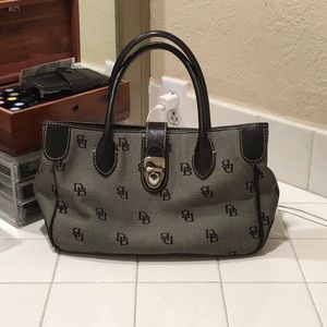 Dooney & Bourke handbag
